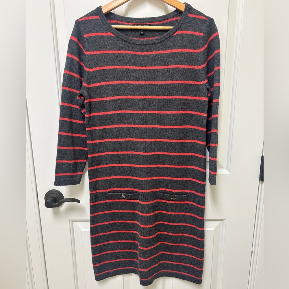 Banana Republic Charcoal Sweater with Red Stripe Detail sz M